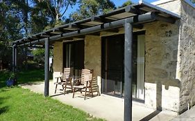 Happy Dogs Cottage Margaret River